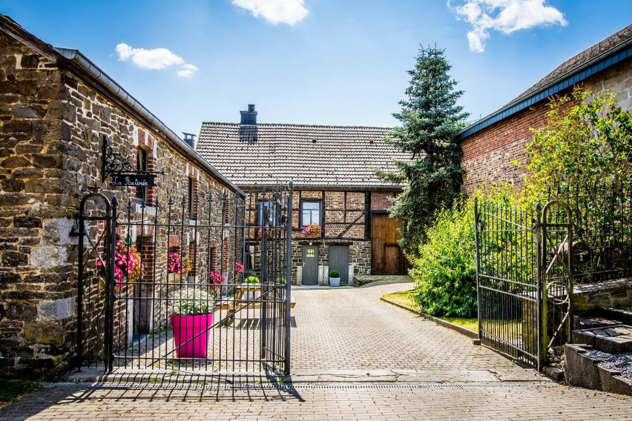 La Retiree Villa Grimbiémont Exterior photo